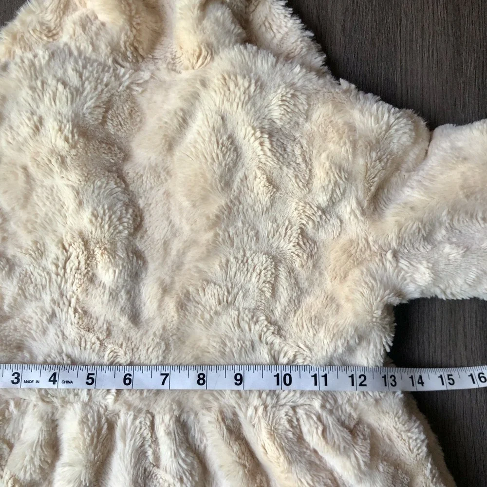 Widgeon Faux Fur Winter Coat Girls Size 4 Cream Whimsical Fantasy Soft Cozy